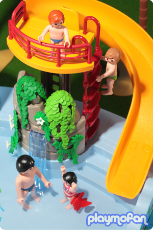 playmobil 4858 OpenAirPool with Slide