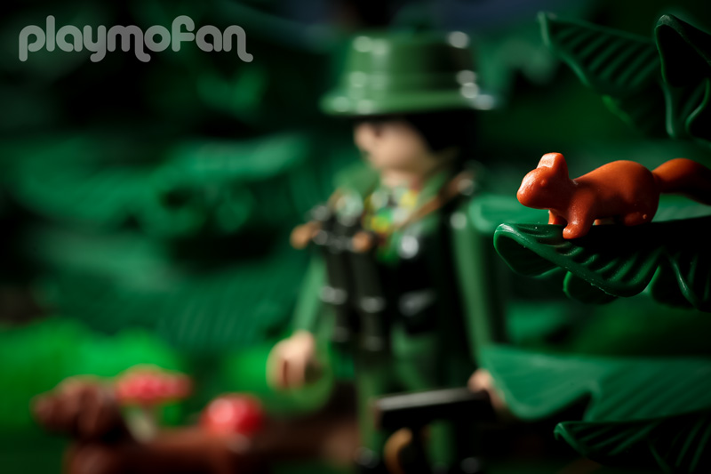 playmobil 4938 Hunter with Forest Animals