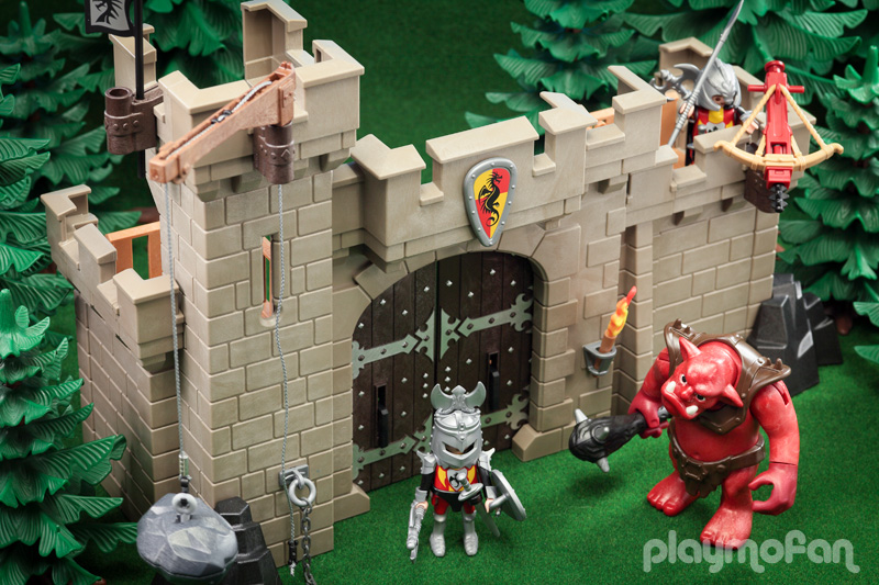 playmobil 5670 Castle Gate with Troll