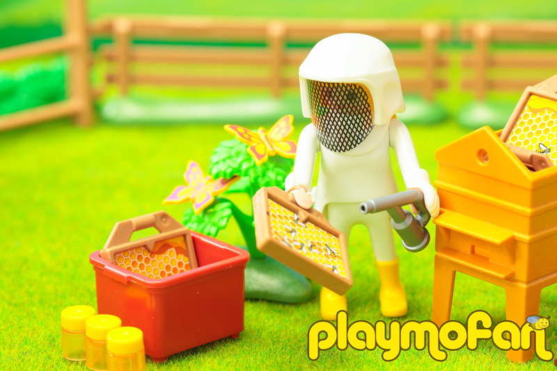 playmobil 6818 Bee Keeper with Honey