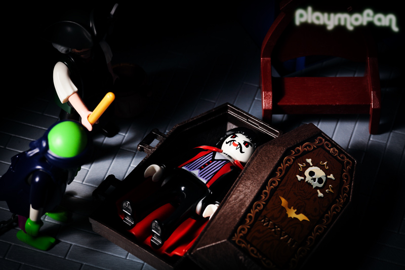 playmobil 9312 Take Along Haunted House